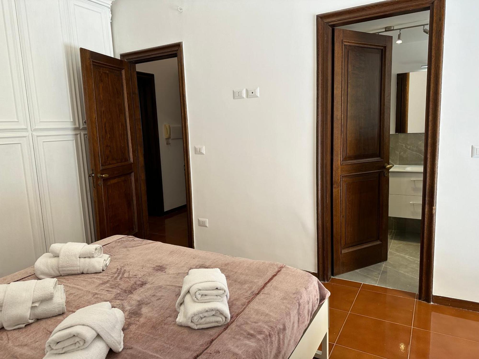 Apartment Pedamentina 9 - Vesuvio View - My Place Naples