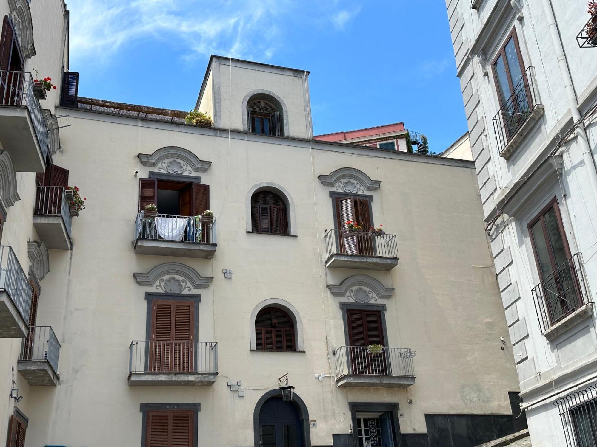 Pedamentina 9 - Vesuvio View - My Place Apartment Naples